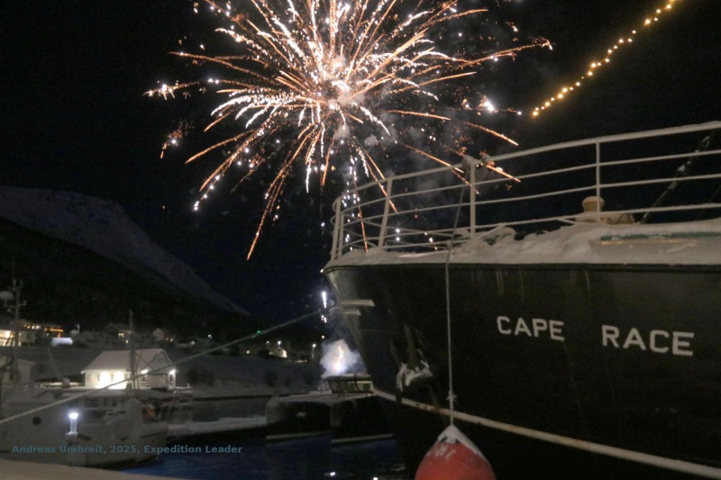 SILVESTER IM ZAUBER DER NORDLICHTER - POLARLICHTER, WALE UND ROMANTISCHE FISCHERDÖRFER | CAPE RACE, 2027 - Leguan Reisen