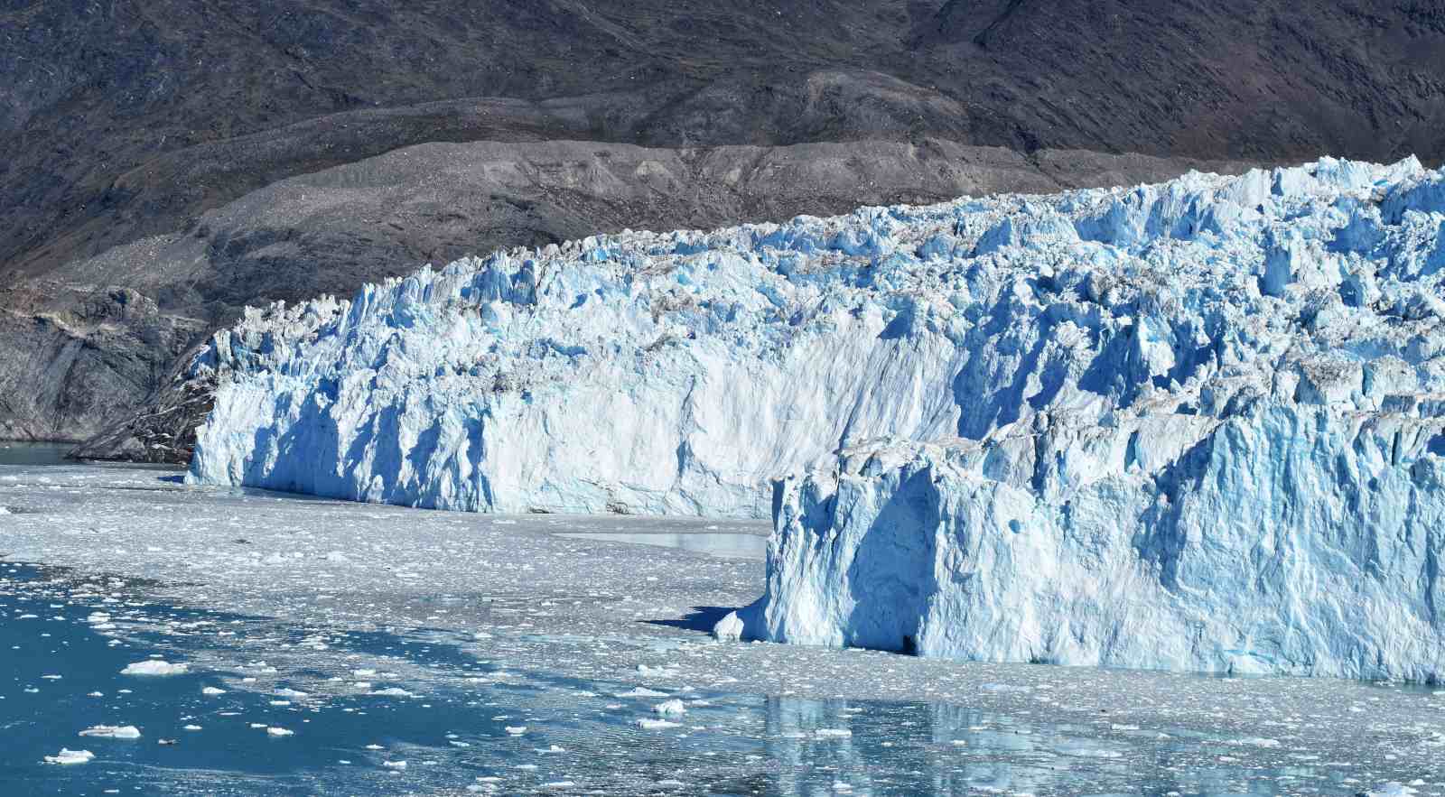 VON DEN GROSSEN GLETSCHERN ZU DEN EISBERGEN, 2027 - Leguan Reisen