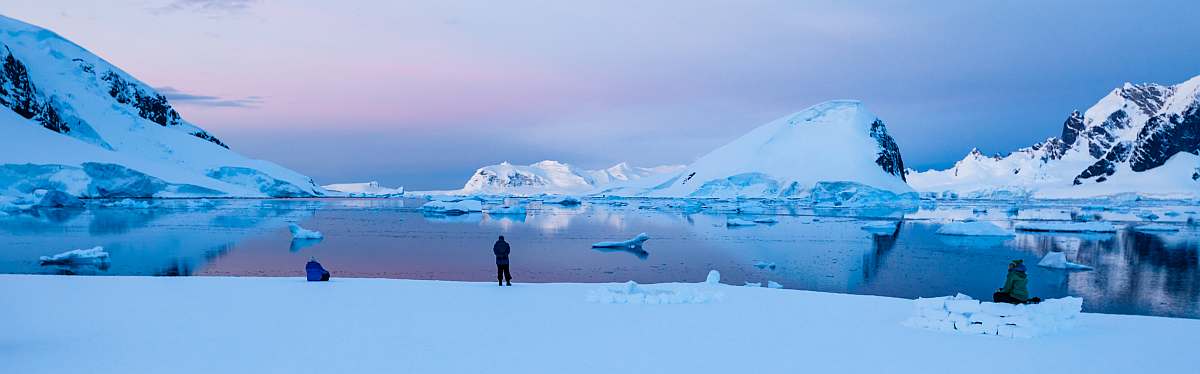 HDS23-25-Camping © Max Draeger - Oceanwide Expeditions.jpg_Max Draeger-small.jpg