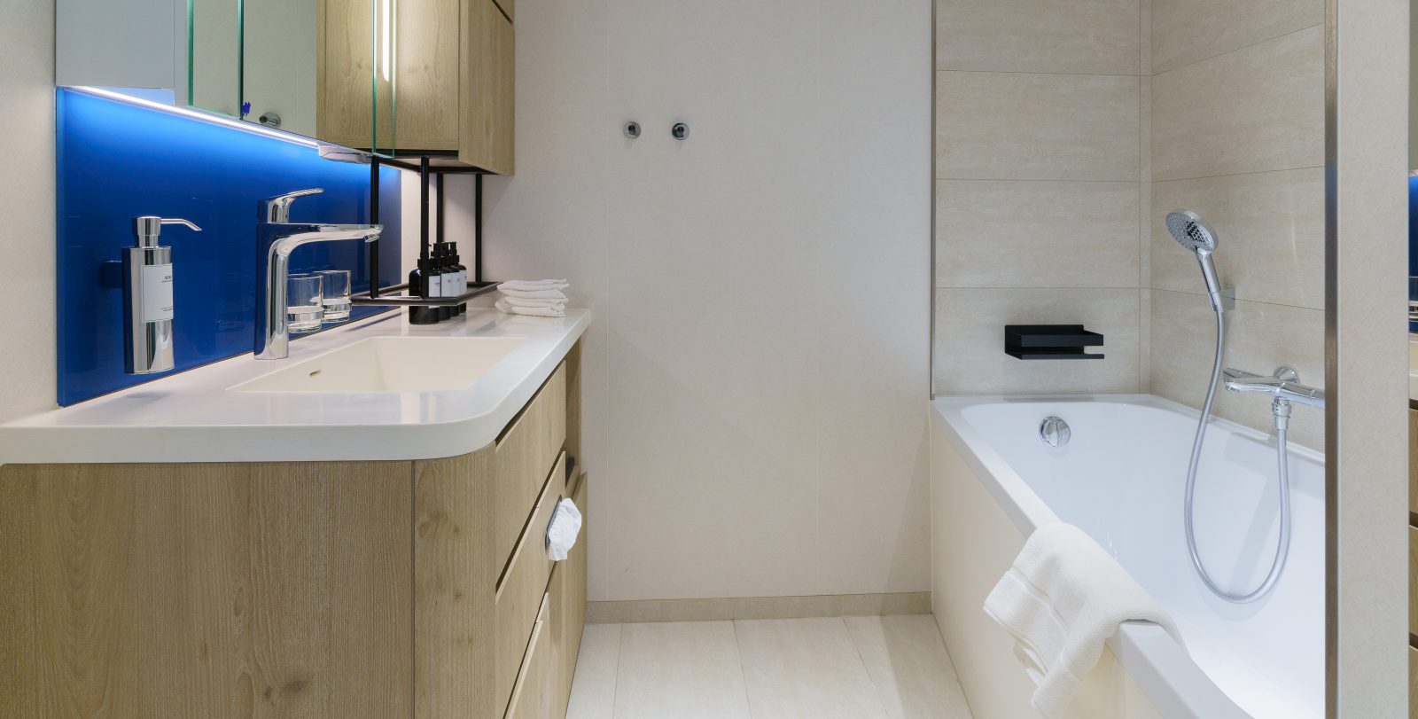 MS ULTRAMARINE | Große Antarktis-Expedition - Falklandinseln, Südgeorgien & Überquerung des südlichen Polarkreises - Polar