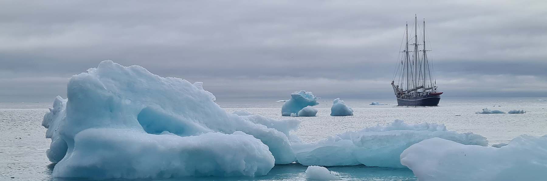 Spitzbergen mit dem Dreimastschoner REMBRANDT VAN RIJN ausführlich umrunden - Polar